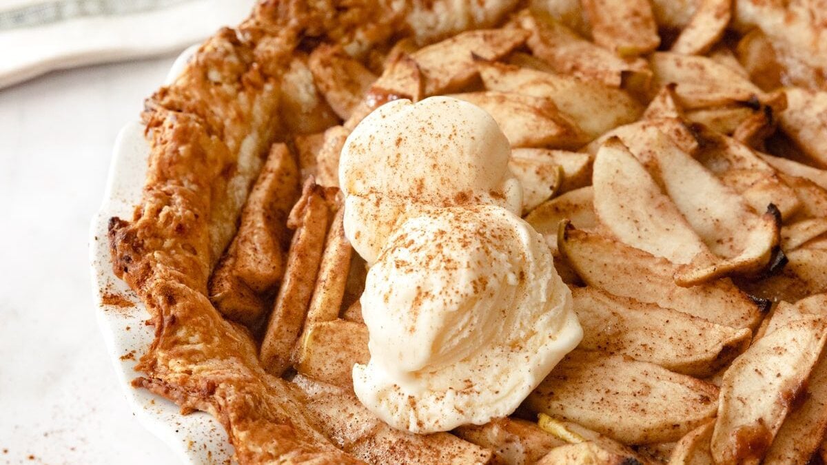 Apple Cheddar Pie Recipe