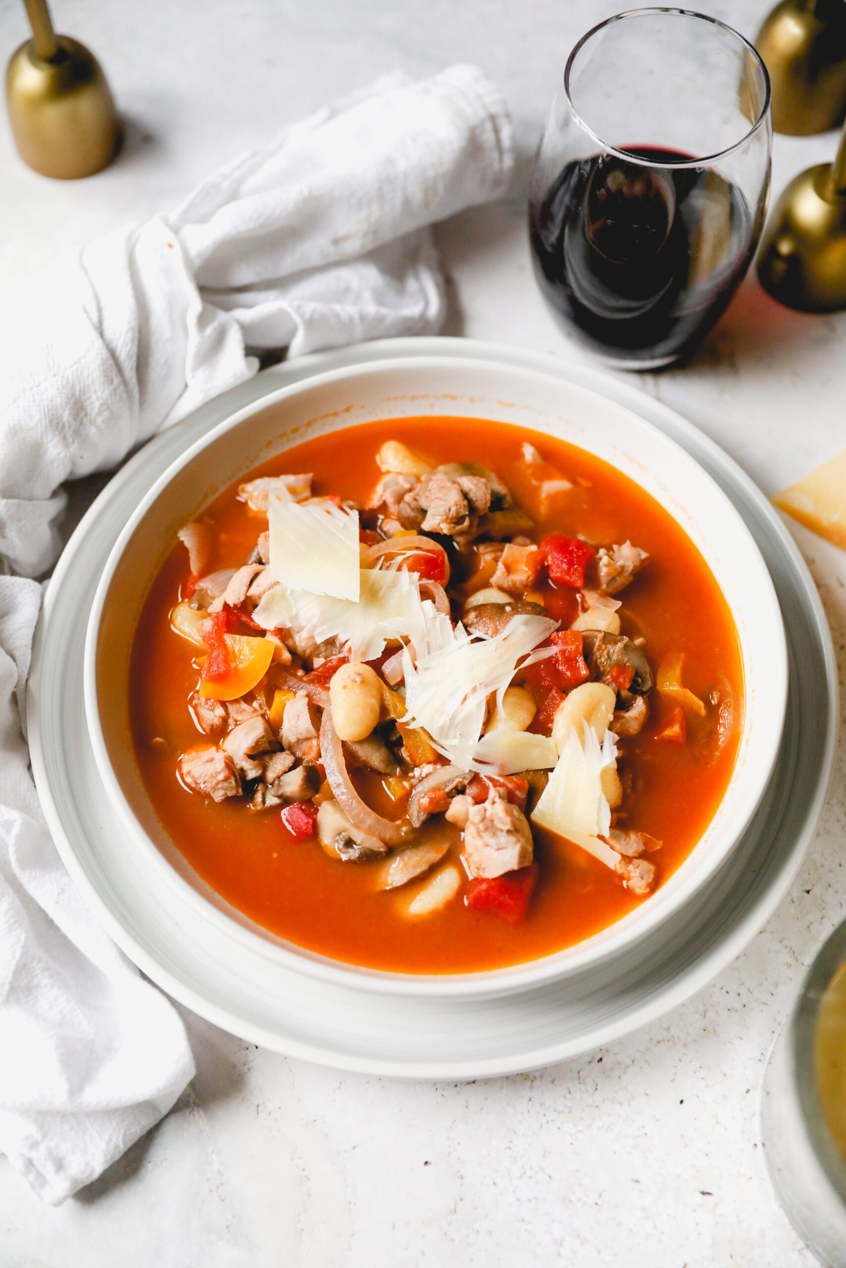 healthy-30-minute-chicken-cacciatore-soup-white-kitchen-red-wine