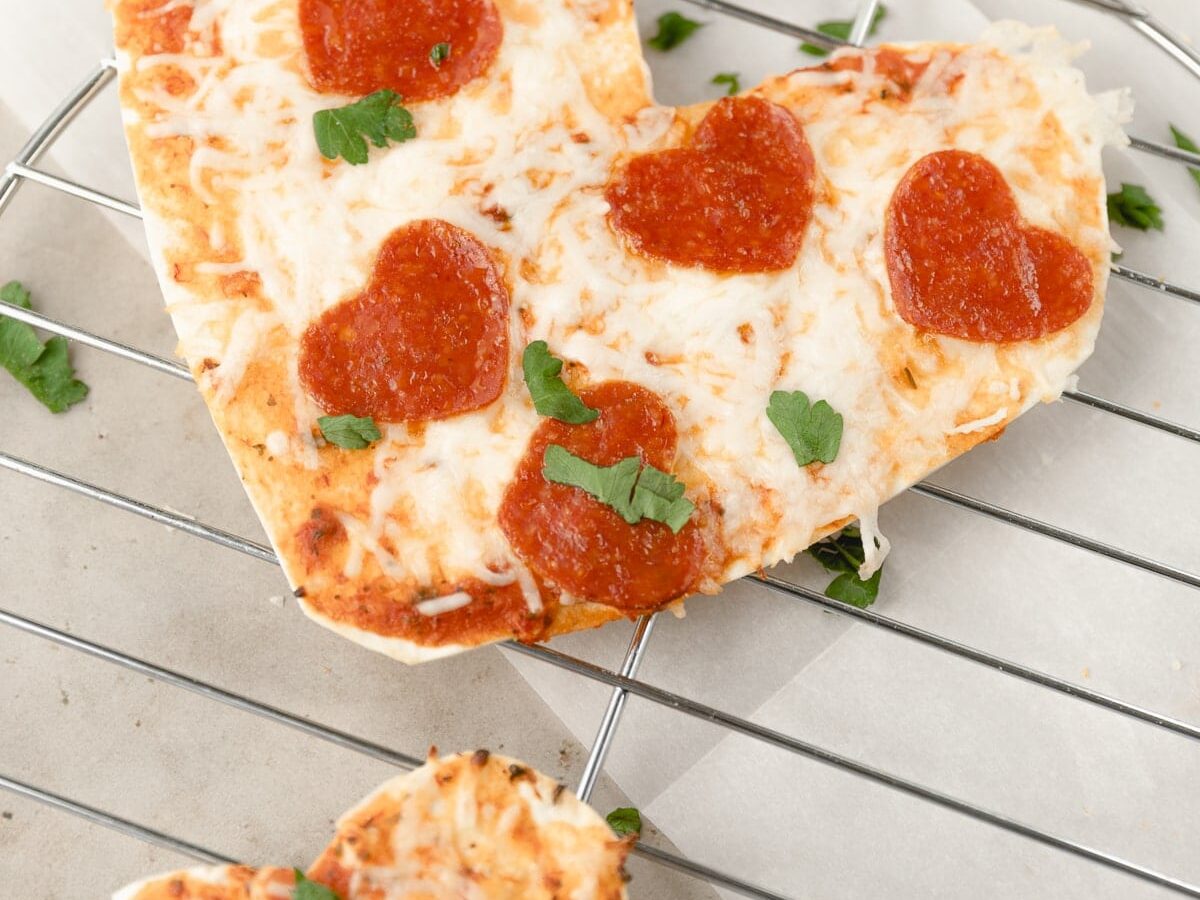 Fun Pizza Recipe Ideas Kids Will Love - Metro Parent