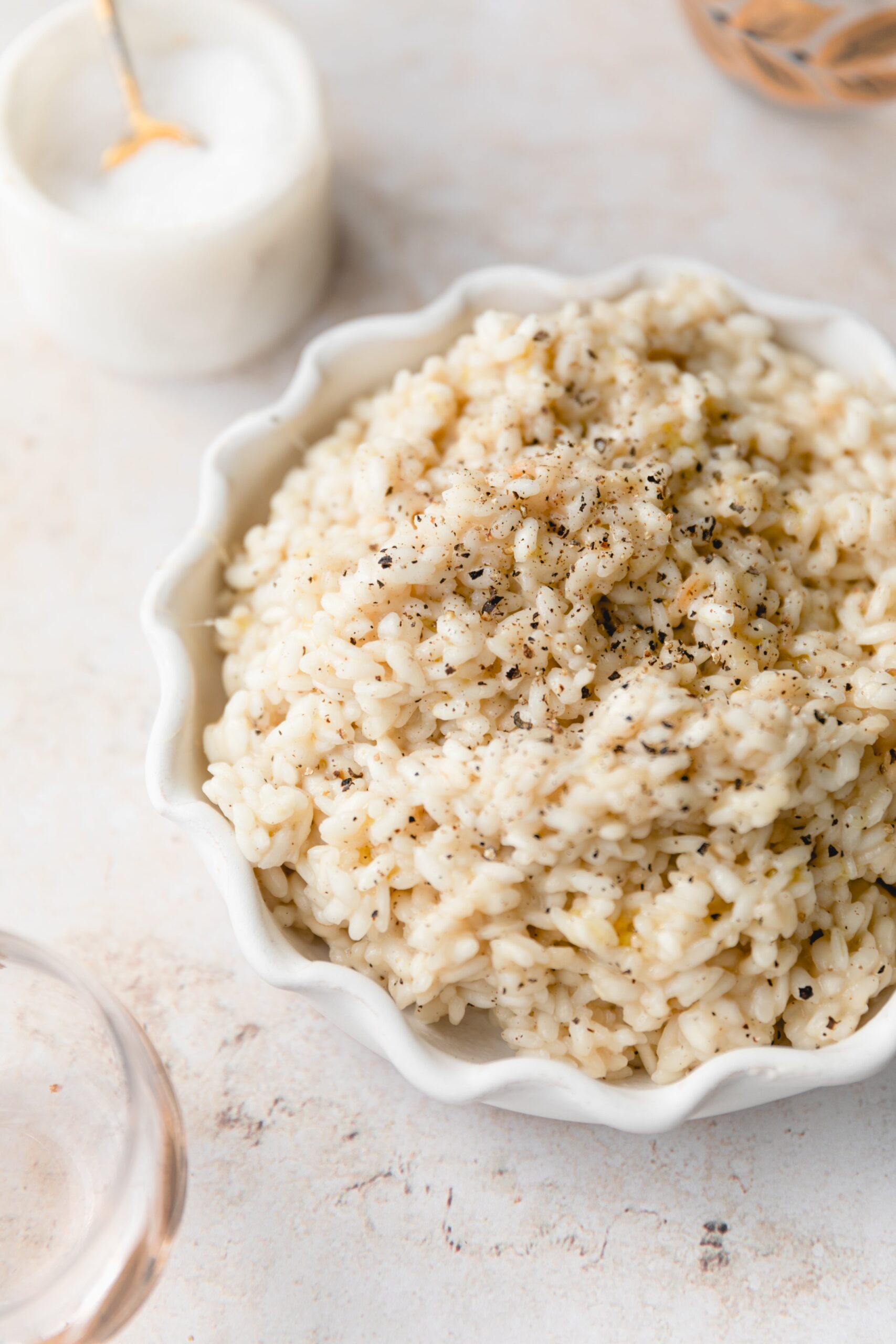 Cacio e pepe risotto in a bowl
