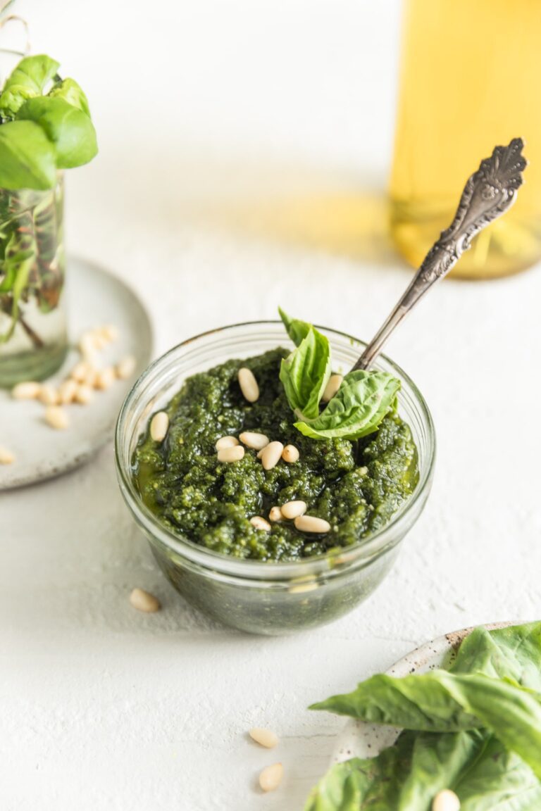 5 Minute DairyFree Pesto Sauce Easy & Vegan!