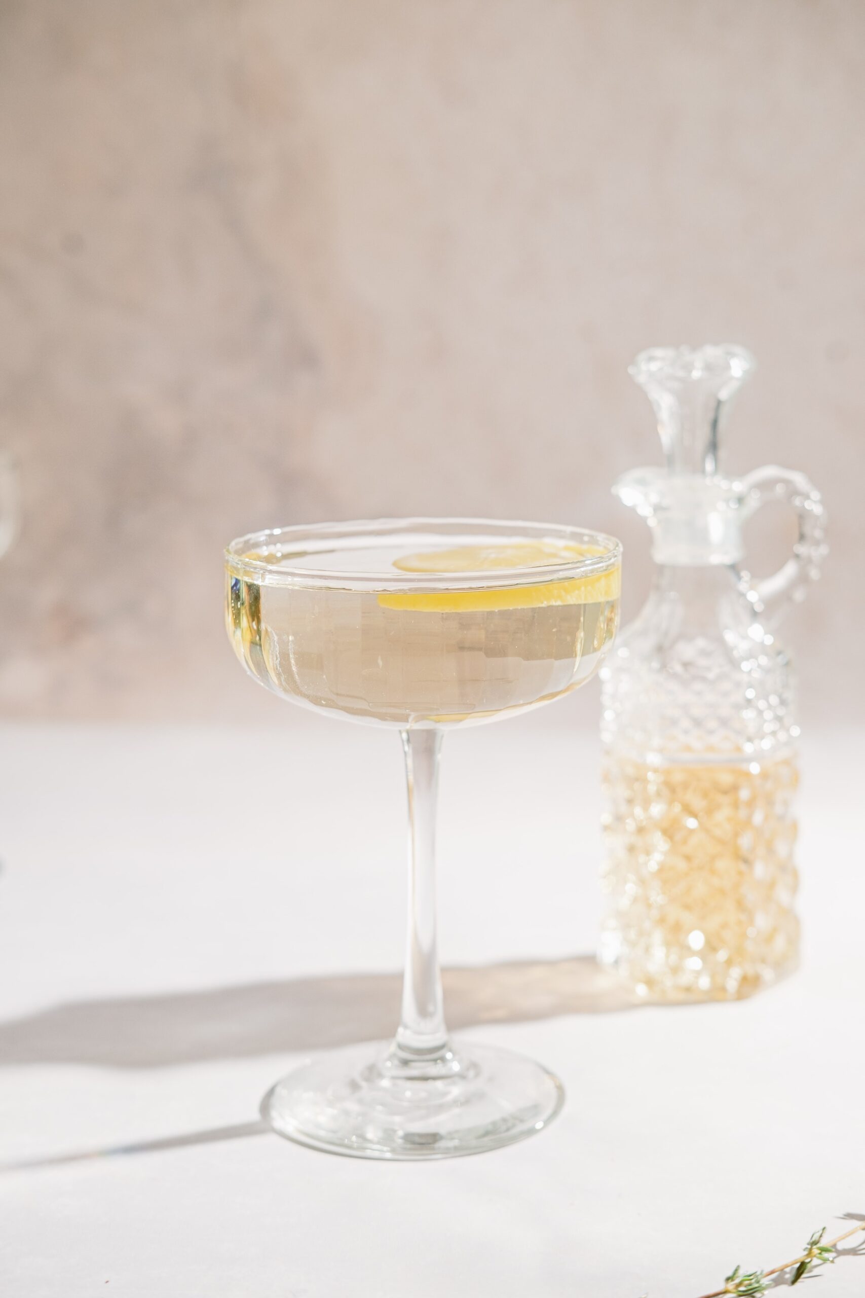 coupe of gin gimlet