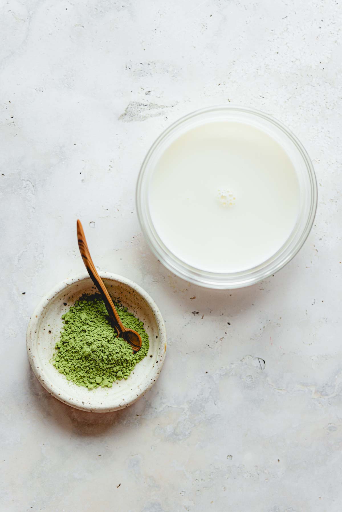 Starbuck's Matcha Latte ingredients in glass bowl. 