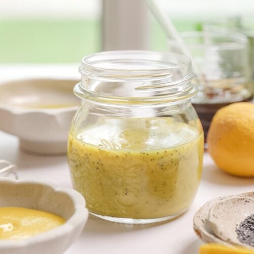 mason jar of lemon poppyseed dressing