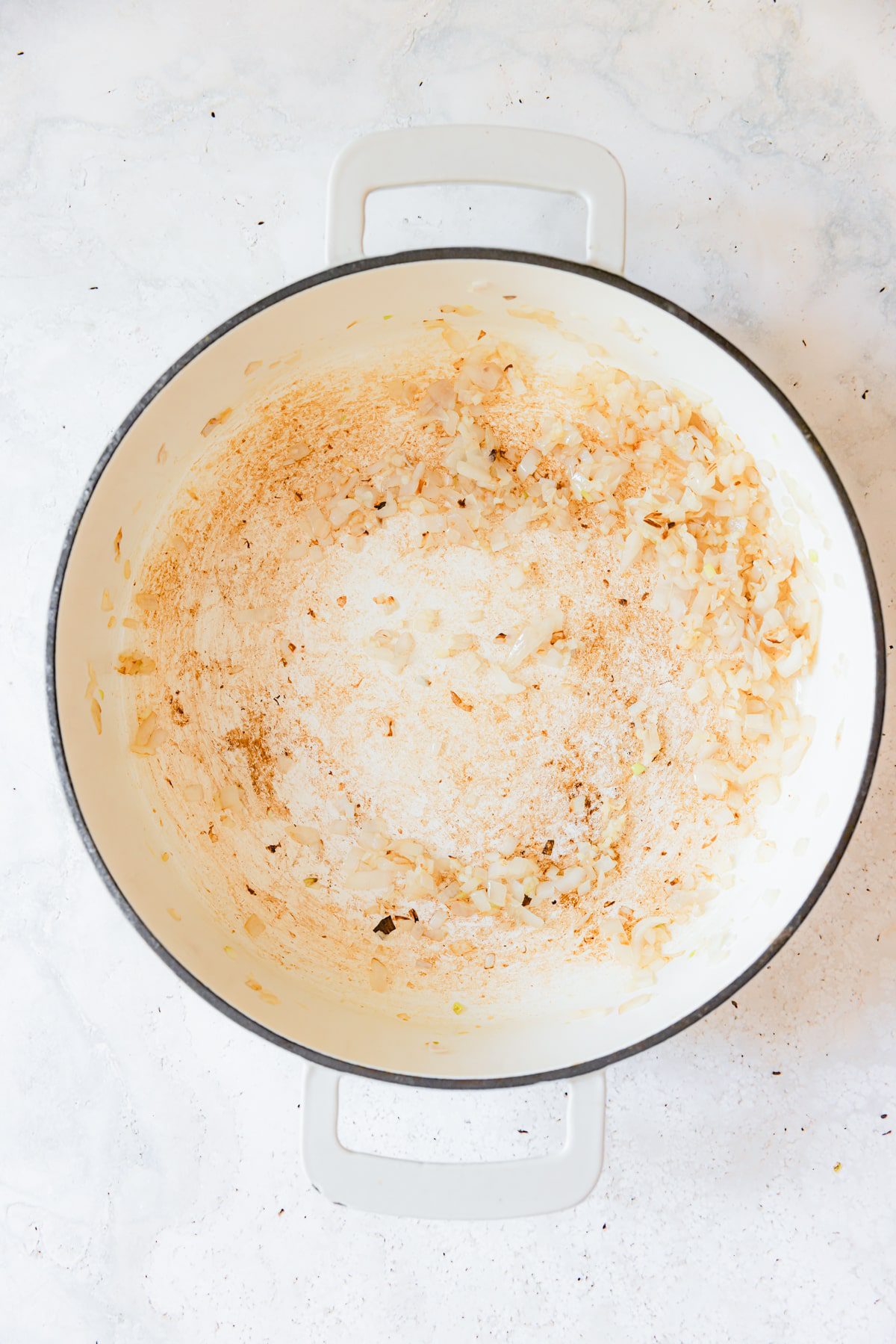 Skillet with shallot and garlic.